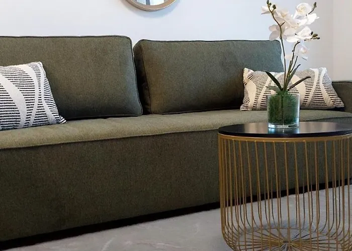 Rove With Privat Parking Free *