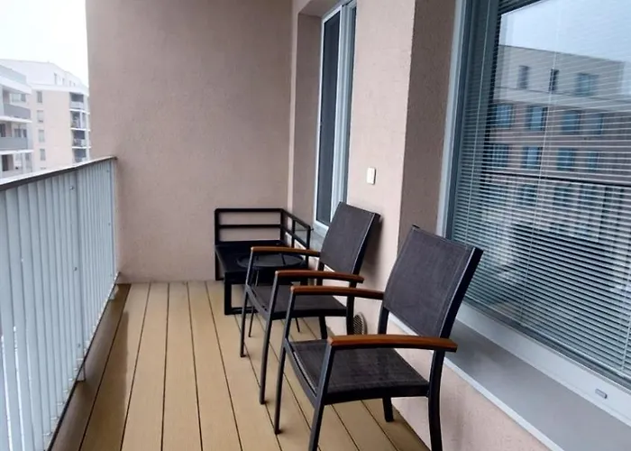 Rove With Privat Parking Free Appartamento